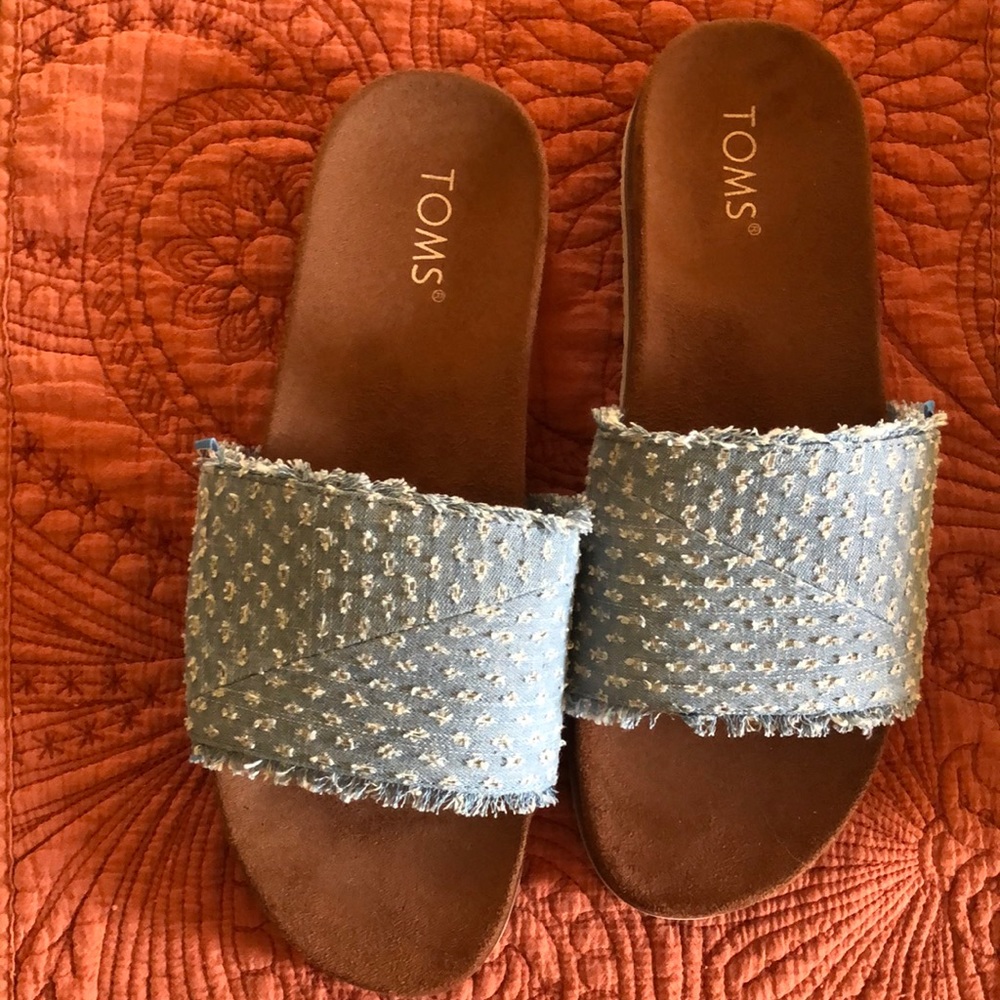 Toms Slides